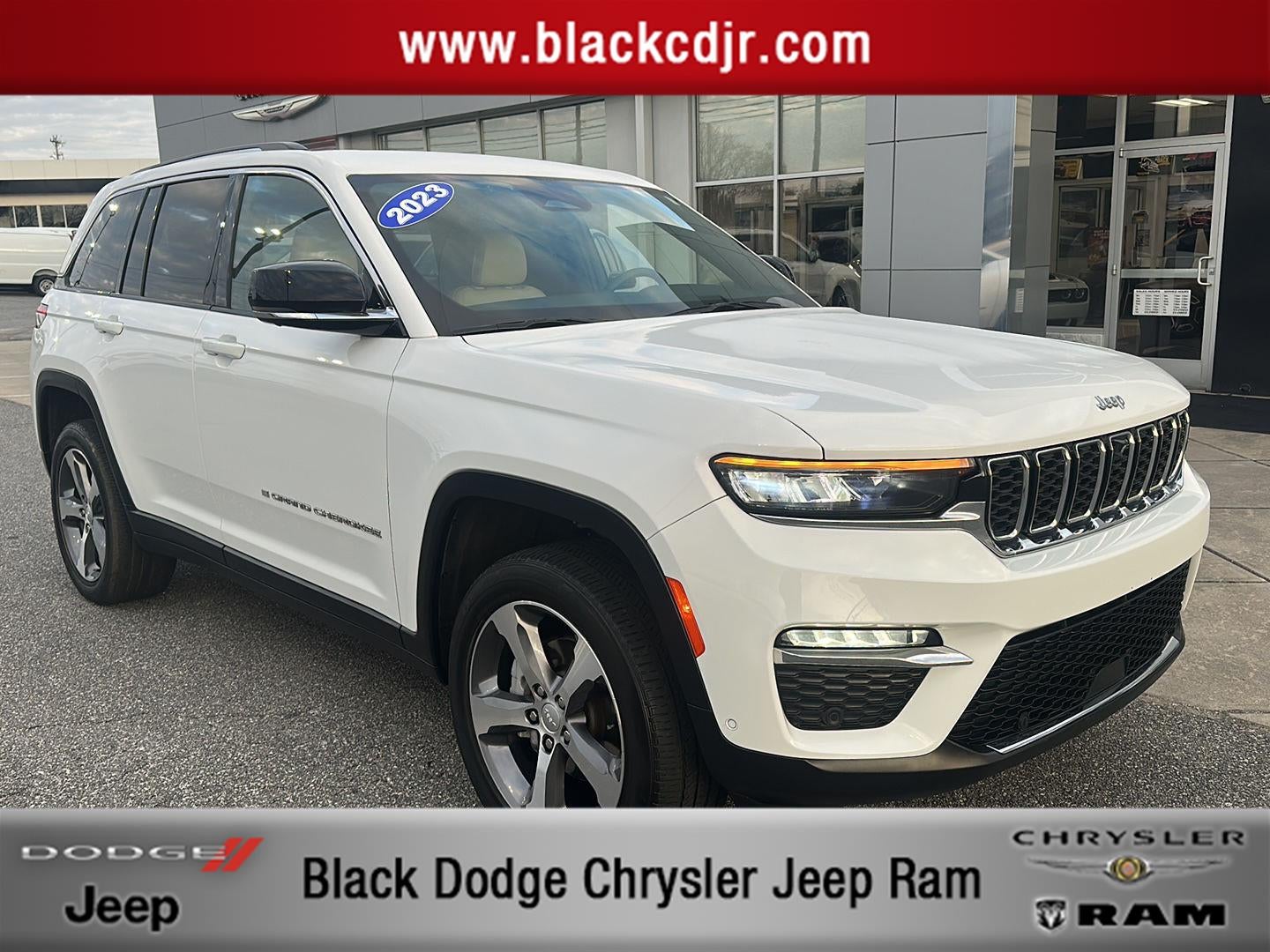 2023 Jeep Grand Cherokee Limited 4x4 in Bright White Clearcoat — front three-quarter view