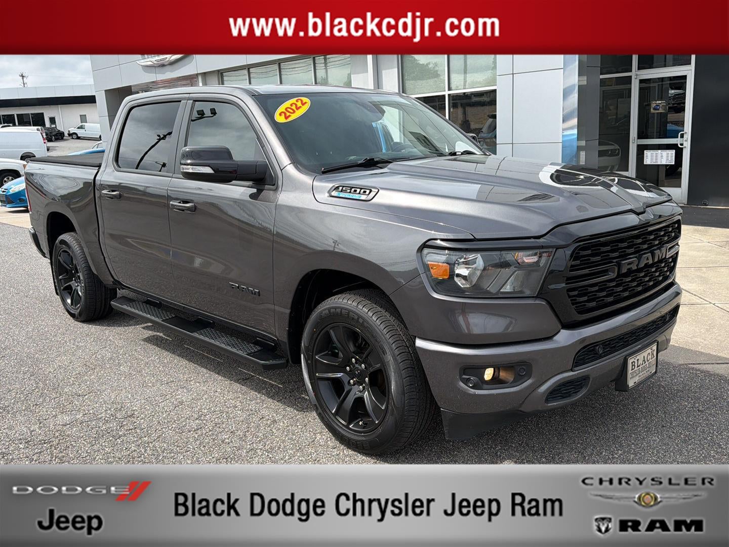 2022 RAM 1500 Big Horn Crew Cab 4x2 5'7' Box in Granite Crystal Metallic Clearcoat — front three-quarter view