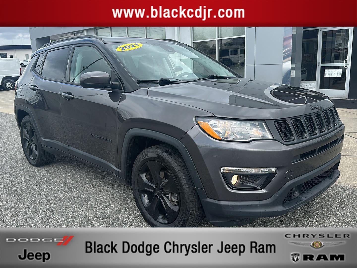 2021 Jeep Compass Altitude FWD in Granite Crystal Metallic Clearcoat — front three-quarter view