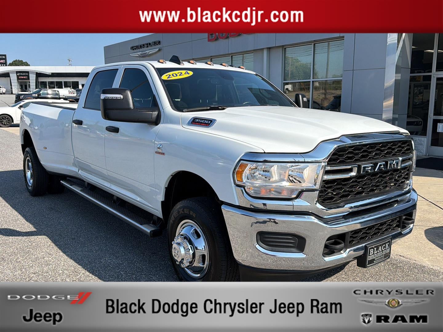 2024 RAM 3500 Tradesman Crew Cab 4x4 8' Box in Bright White Clearcoat — front three-quarter view